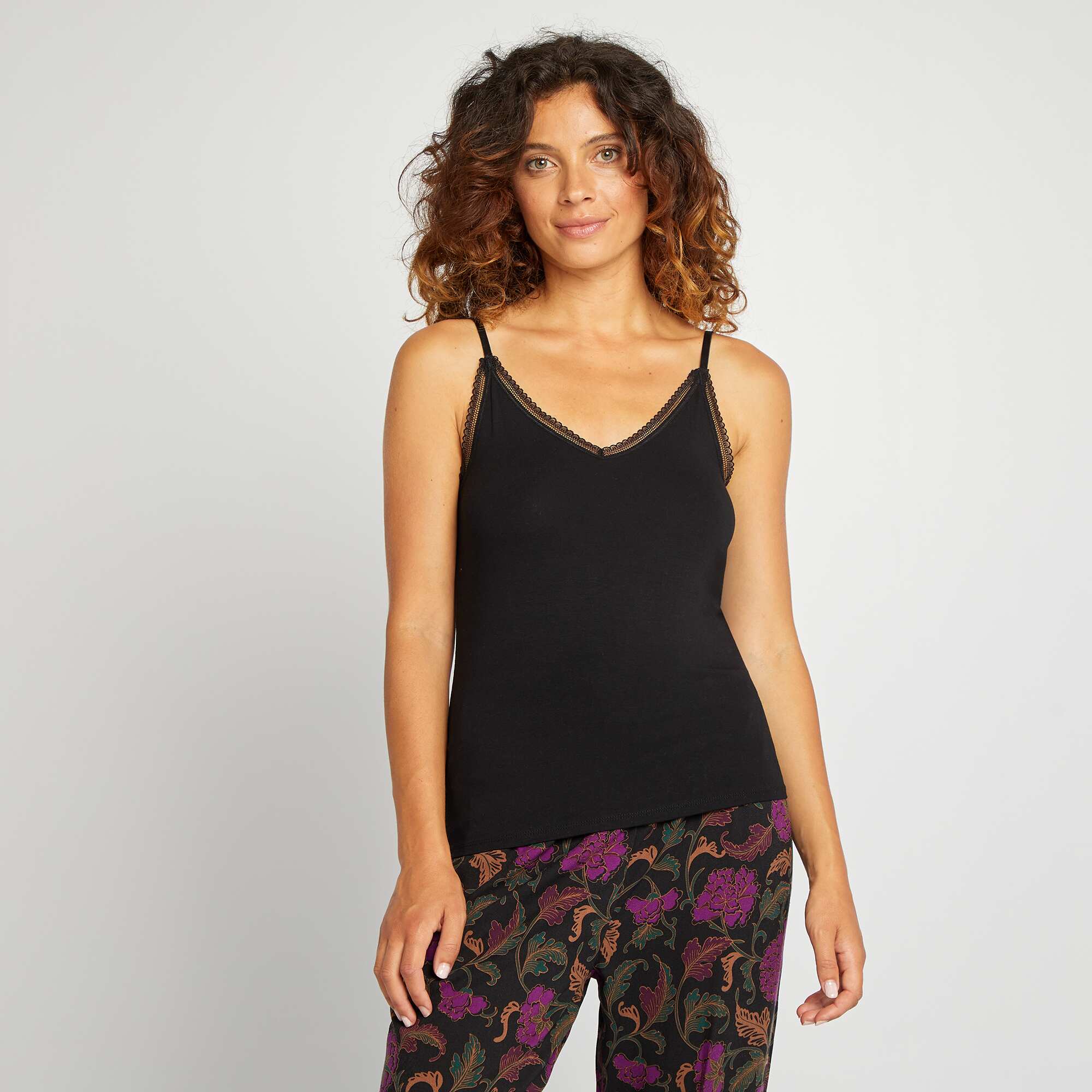 Vest top with spaghetti straps black - Image 4