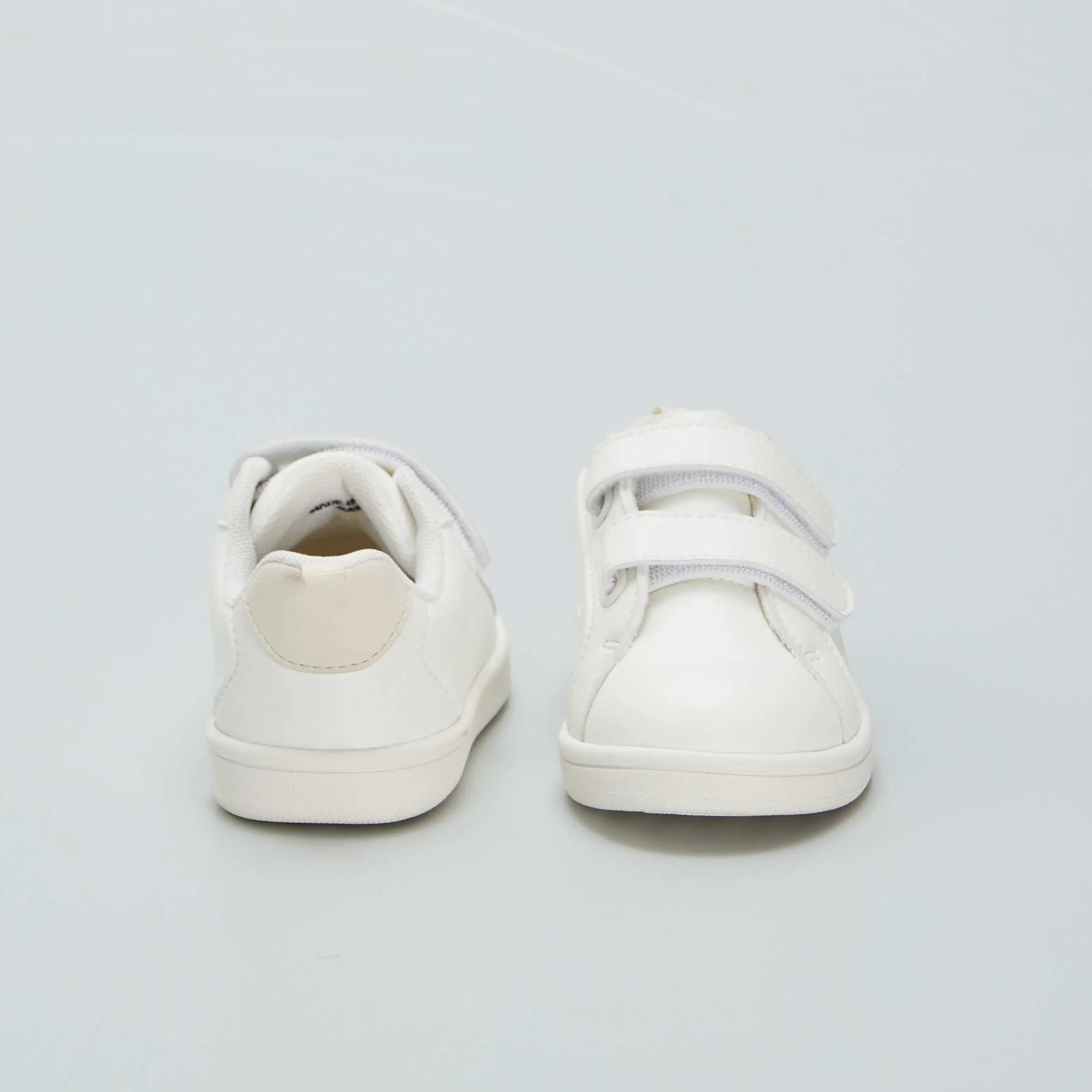 White low-top trainers white - Image 4