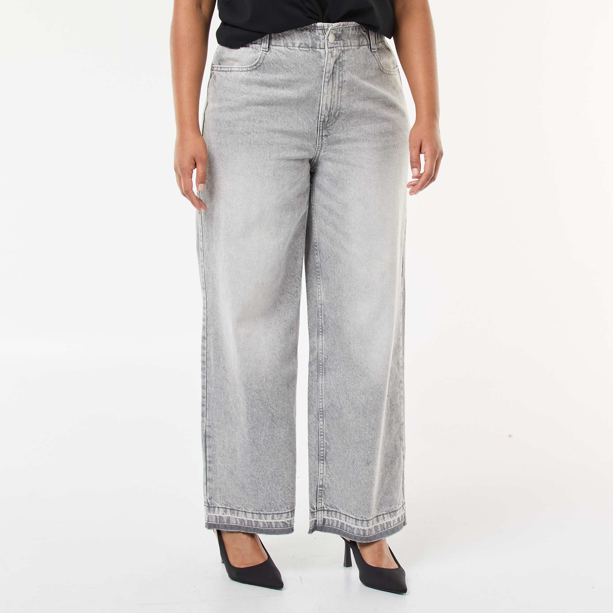 Wide Leg Jeans with Raw Hem GREY - Image 2